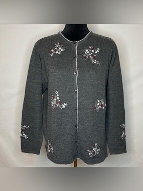 Vintage Laura Scott Cottagecore Winter Grey Floral Embroidered Knit Cardigan